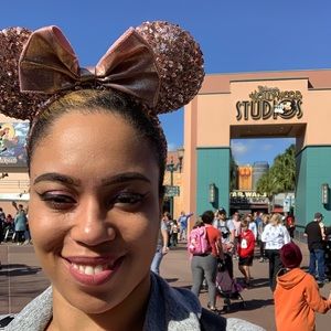 Meet your Posher, Julia